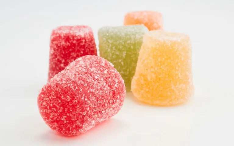 Navigating Concerns: Are HHC Gummies Safe for Your Wellness Routine?