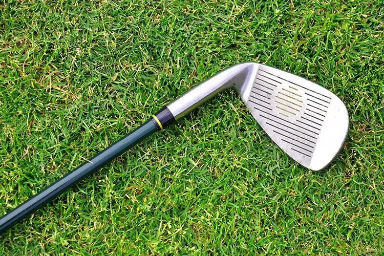 6 Stick Golf yang Wajib Diketahui Untuk Pemula dan Harganya